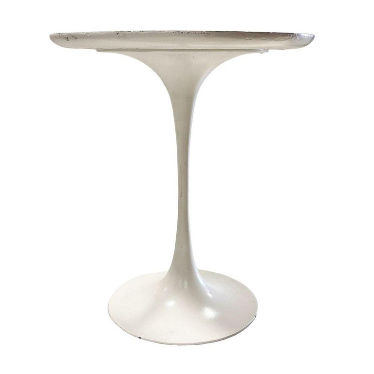 MCM 20" Tall Tulip Side Table by Eero Saarinen for Knoll W/ Walnut Laminate Top