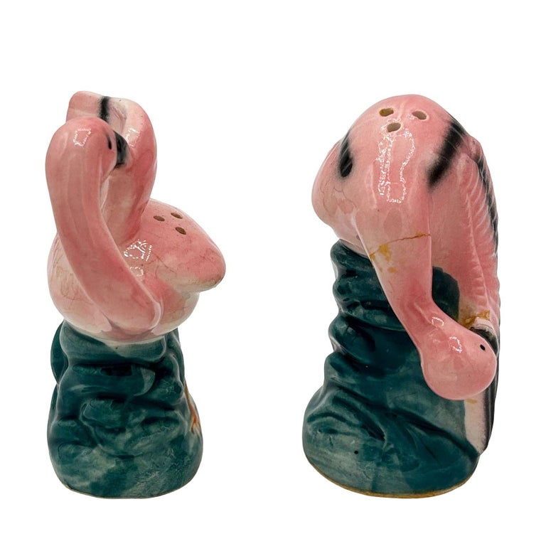 Mid-century Light Pink Flamingo Tropical Leaf Ceramic Salt & Pepper Shaker Set