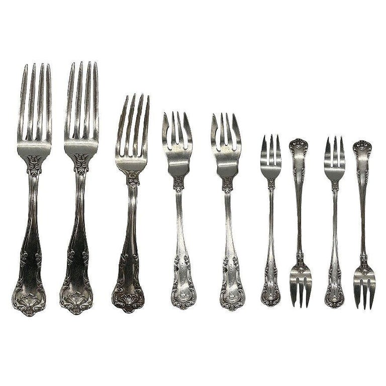Edwardian "Regent" 16 piece Fork/Knife Silver Plate Silverware Set by Gorham