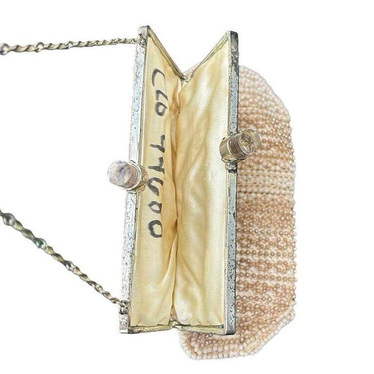 Late Art Deco Geometric Beaded Womans Purse Clutch w/ Silvertone & Lucite Clasp