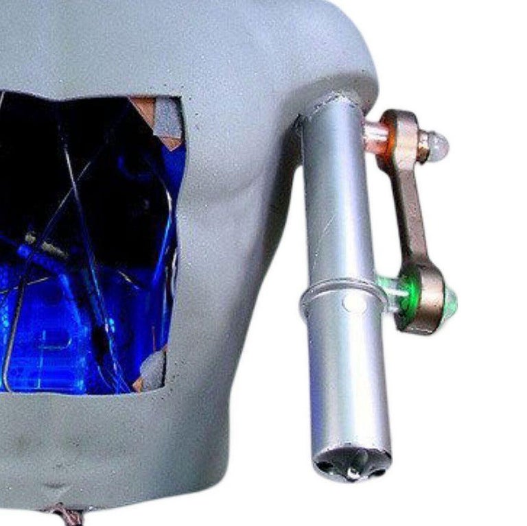 Terminator 3: Rise of the Machines Experimental Chest w/ Arms T-101 Prop