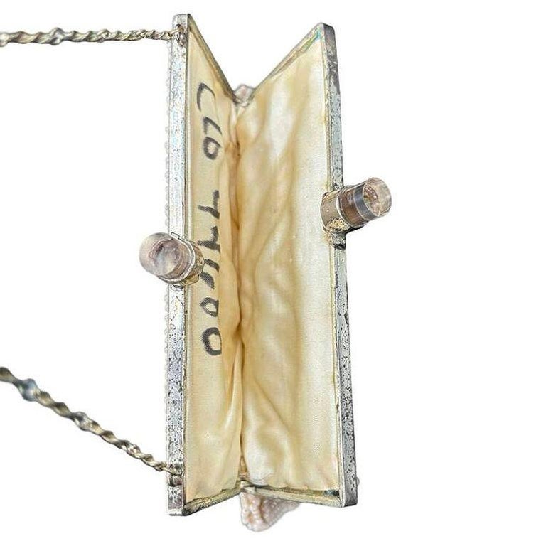 Late Art Deco Geometric Beaded Womans Purse Clutch w/ Silvertone & Lucite Clasp