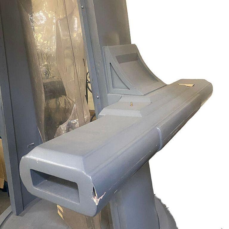 Futurist Cryogenic Freezing Chamber Tube Sculpture Hero Prop, 1997 Austin Powers