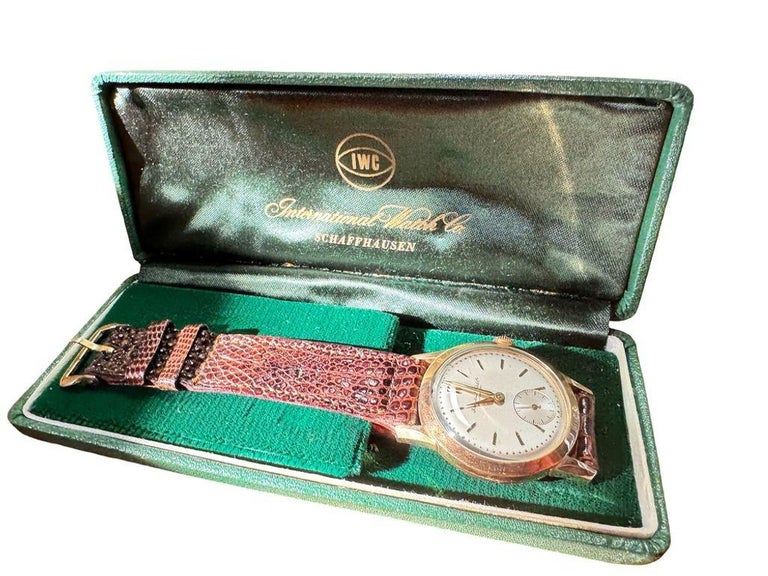 Mid-century IWC Calatrava Cal. 88 Solid 14K Gold Manual Wristwatch w/ Box