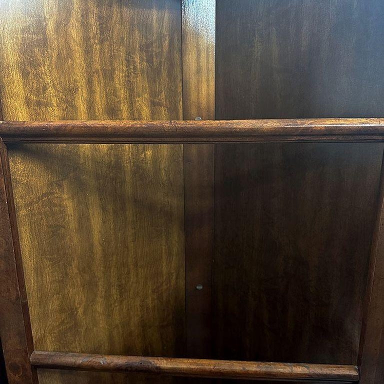 Colonial Style 4 Tier Oak Cupboard Corner Display Cabinet w/ Light