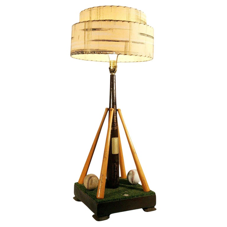 1974 LA Dodgers Hank Aaron Commemorative 715 Homerun Table Lamp