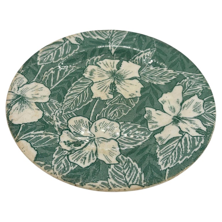 Mid-Century Green Hawaiian Hibiscus Dinner Plate by TEPCO Wallace China