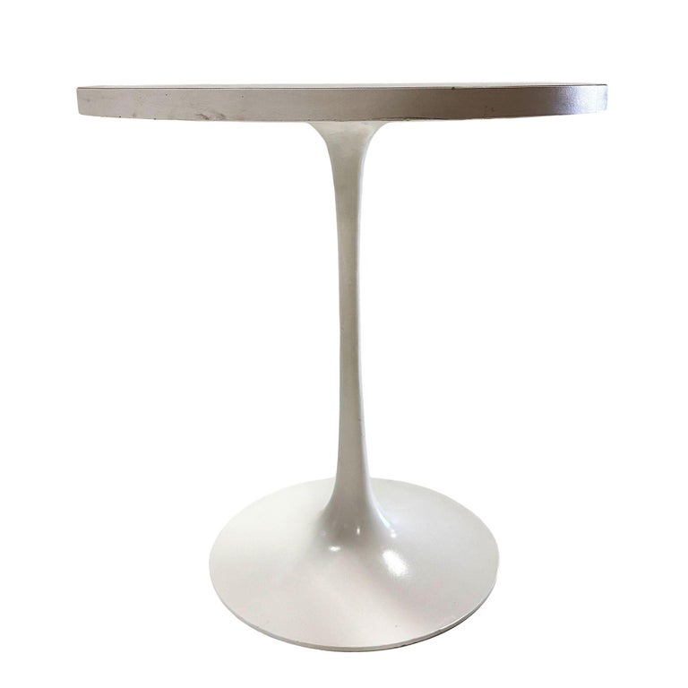 Mid-century Eero Saarinen Style Tulip Formica & Aluminum Side Table for Knoll
