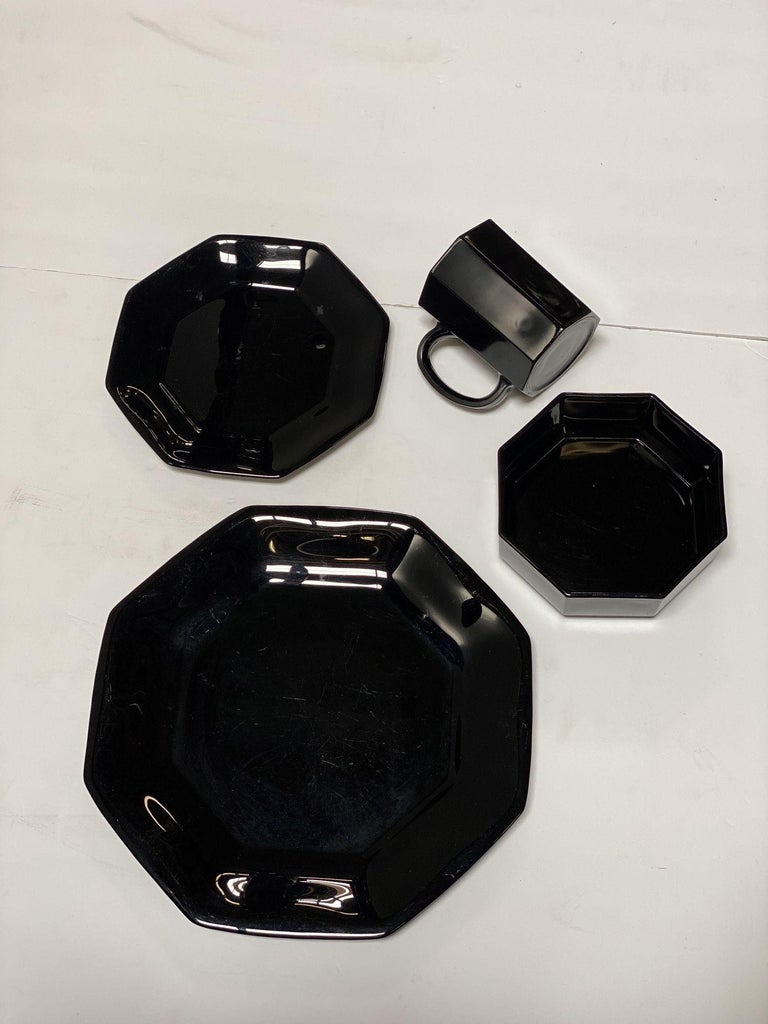 Arcoroc Mid Century "Octime" Octagonal 20 Pieces Place Setting Set, France