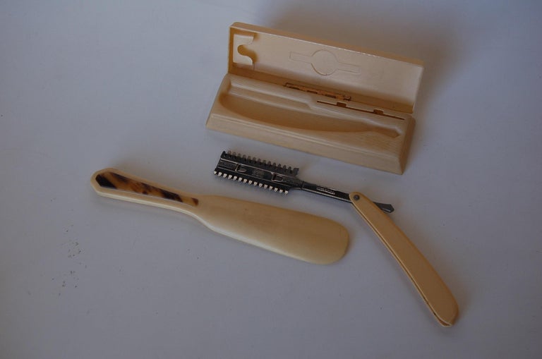Antique 1920s Durham Duplex Straight Razor French Ivory Celluloid