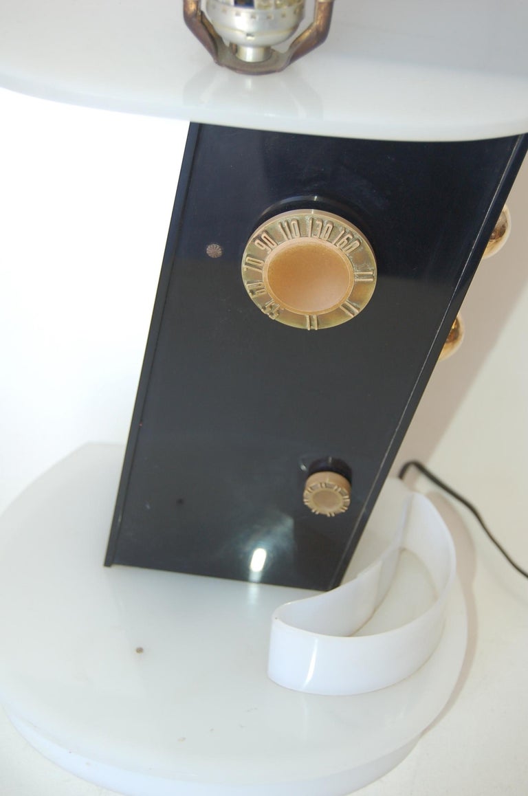Rare Midcentury Lucite Radio Table Lamp by Moss Lighting