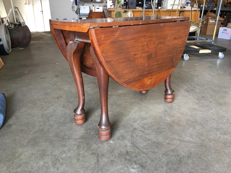 18th Century Georgian Drop-Leaf Mahogany Dining Table