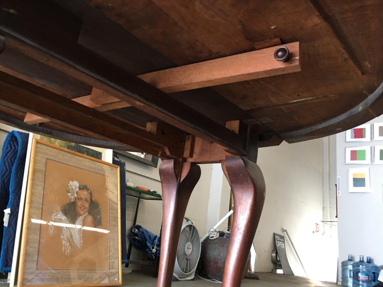 18th Century Georgian Drop-Leaf Mahogany Dining Table