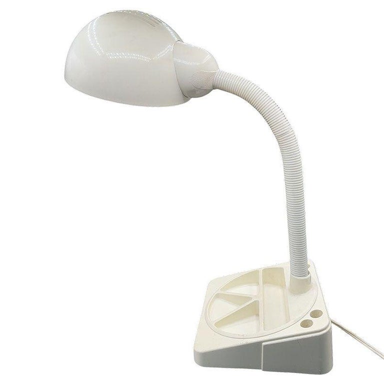 1970 Mod Space Age White Plastic Gooseneck Desk Lamp by Mobilite