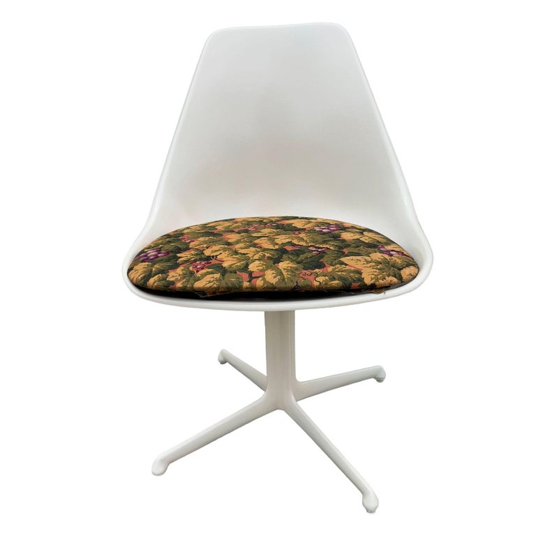 Mid-Century Tulip Side Chair Model 115 by Maurice Burke for Arkana - Pair