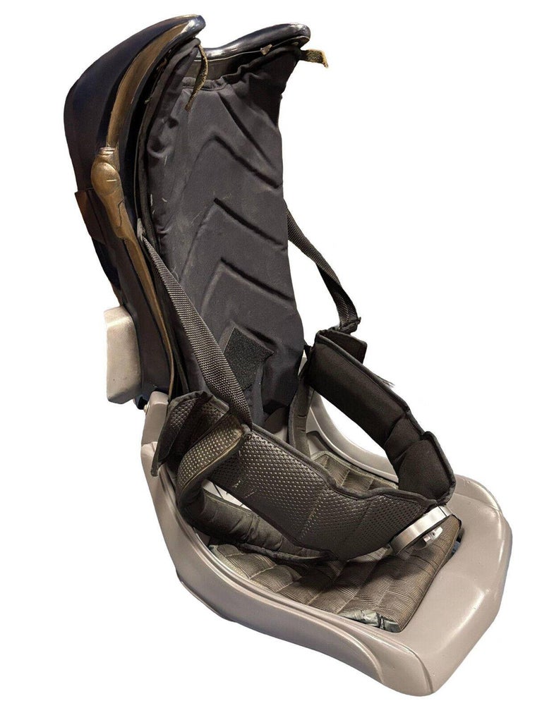 2002 Minority Report Fiberglass Futurist Jetpack Floor Y2K Gaming Chair Prop
