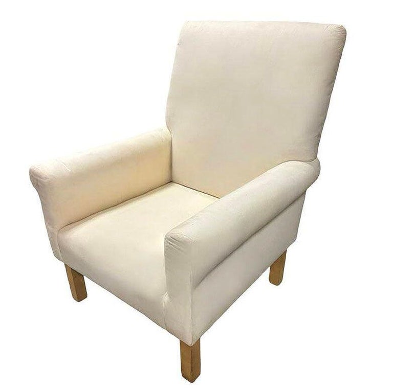 White Muslim Cloth Club Chair W/ Red Cover from Red Corner Movie 1997