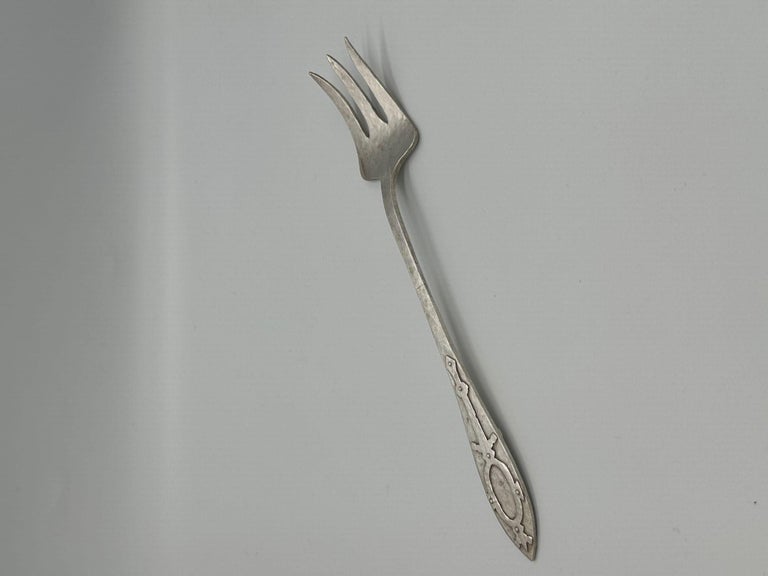 Vintage Arts and Crafts Fish Serving Fork