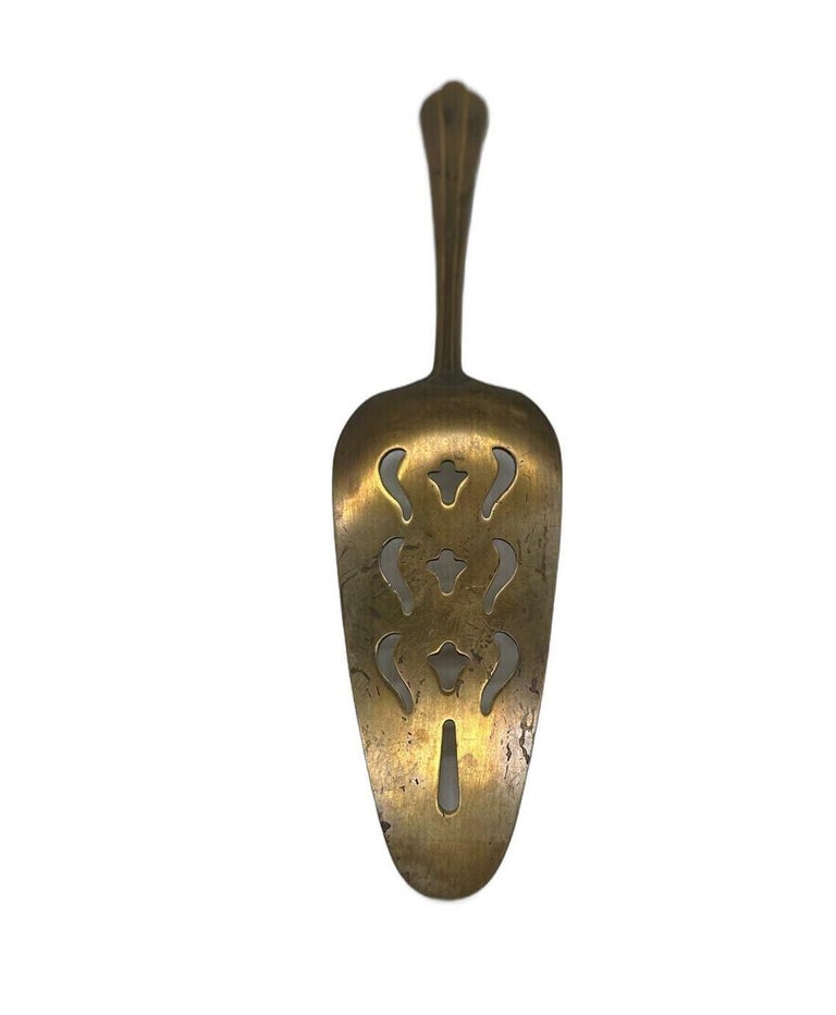 Silver Plated Rose & Leaf Pattern Pie/Cake Server by National Silver Co