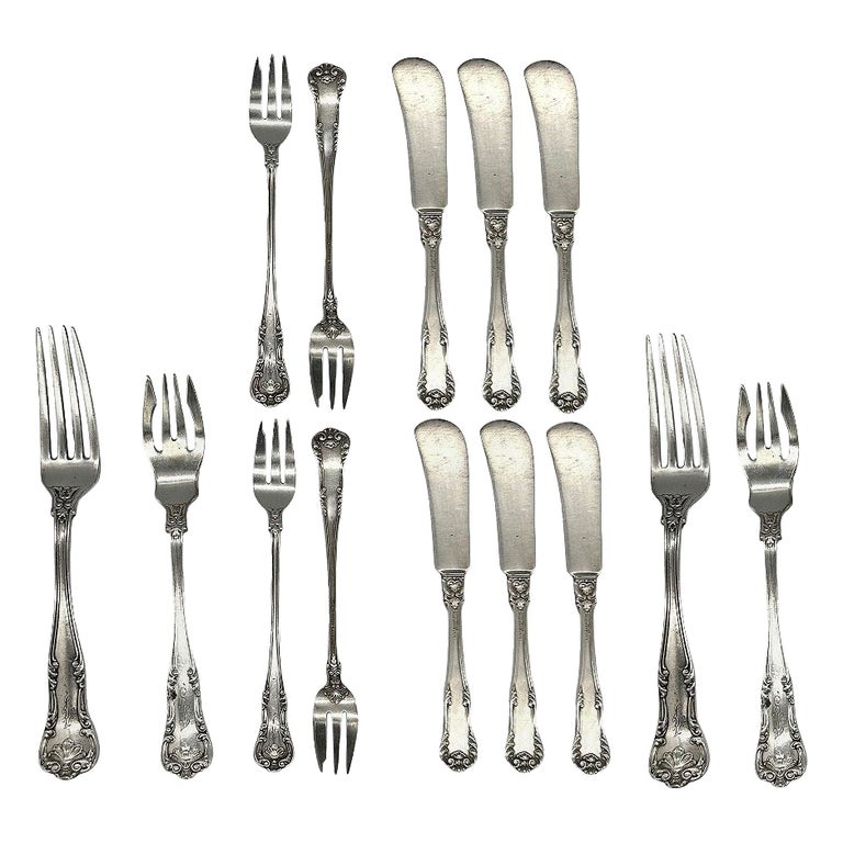 Edwardian "Regent" 16 piece Fork/Knife Silver Plate Silverware Set by Gorham
