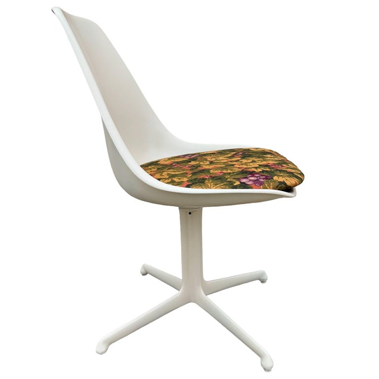 Mid-Century Tulip Side Chair Model 115 by Maurice Burke for Arkana - Pair