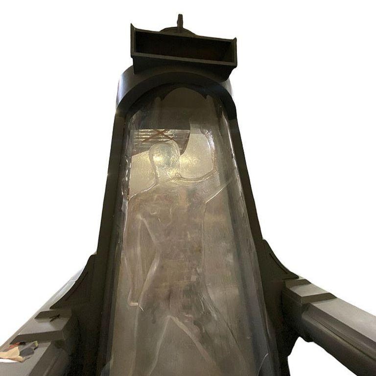 Futurist Cryogenic Freezing Chamber Tube Sculpture Hero Prop, 1997 Austin Powers