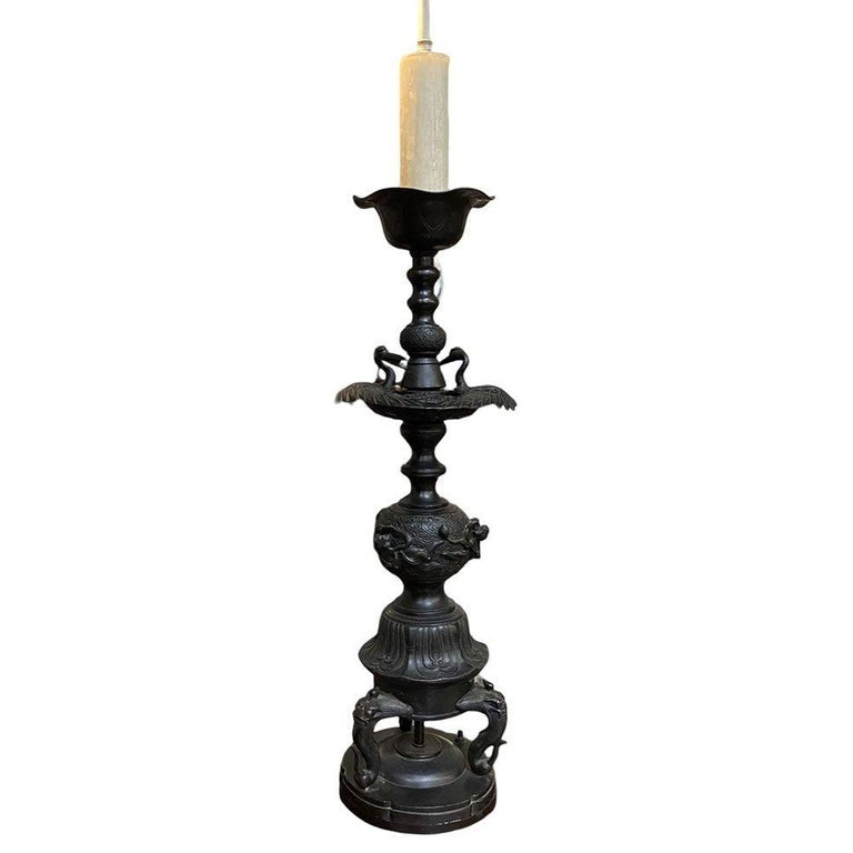 Mid-Century James Mont Style Bronze Chinese-inspired Table Lamp