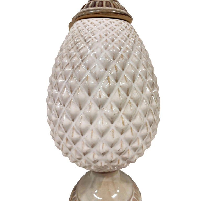 Mid-Century White Ceramic Pineapple Pedestal Lamp - Single
