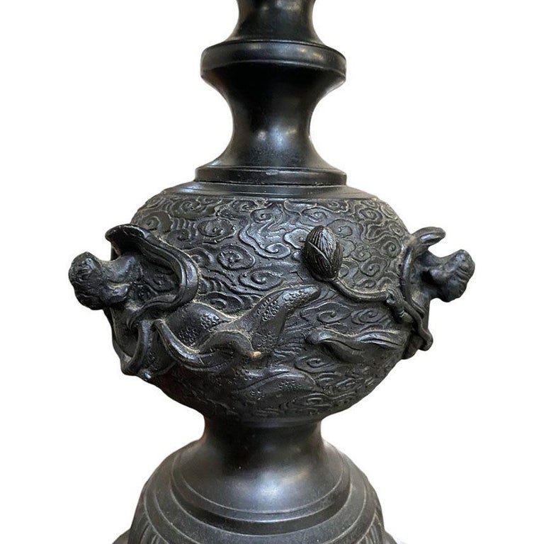 Mid-Century James Mont Style Bronze Chinese-inspired Table Lamp