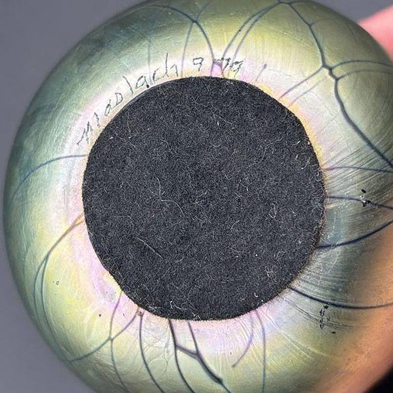 Studio Art Glas Iridescent Egg Paperweight Signed Maslach 1979