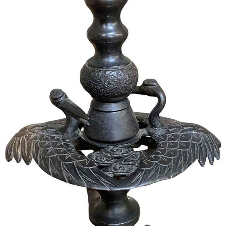 Mid-Century James Mont Style Bronze Chinese-inspired Table Lamp