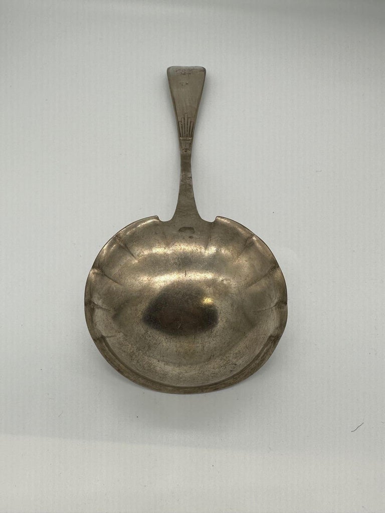 1889 Towle Mfg. Co Shell II Pattern Large Soup Ladle Mono Grammed "Fox"