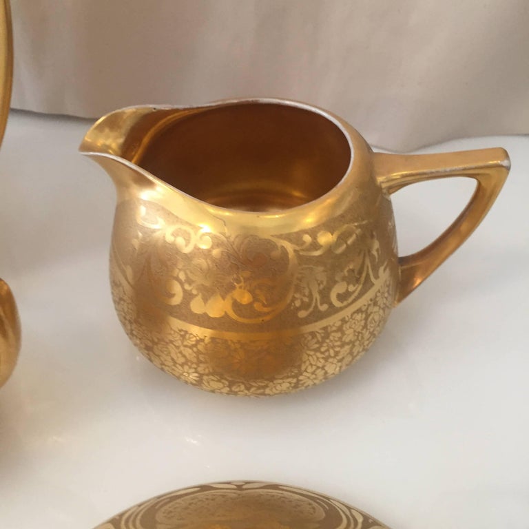 Set of Five Antique 18-Karat Porcelain Table Tea Limouge and Signed Osborne