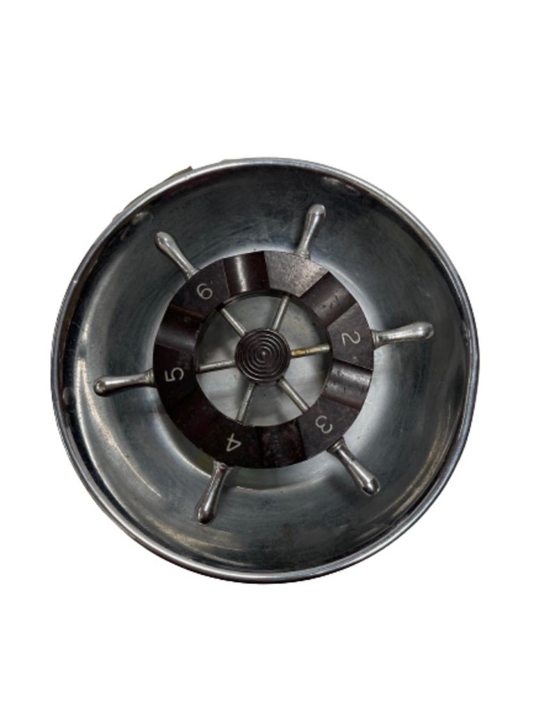 Ashtray 6 Handle, Wheel