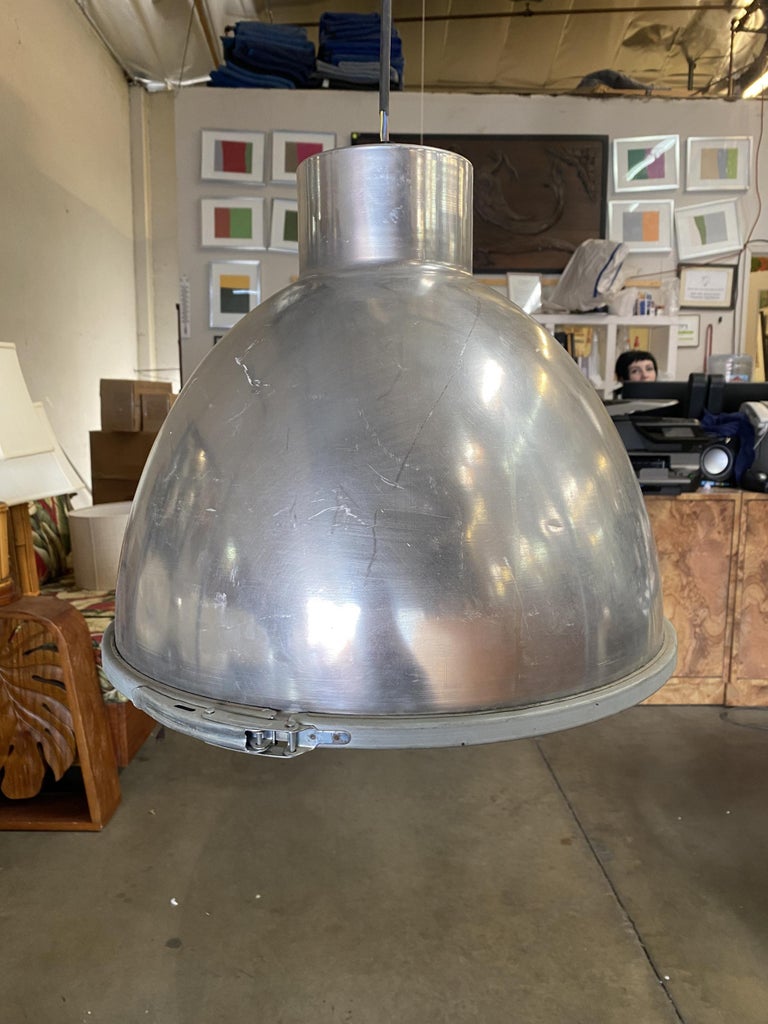 Large Aluminum Industrial Pendant Light Fixture