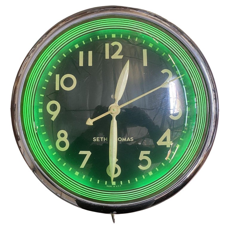 Chrome Art Deco "Chrono Lite-12" Commercial Neon Wall Clock by Seth Thomas, Cir